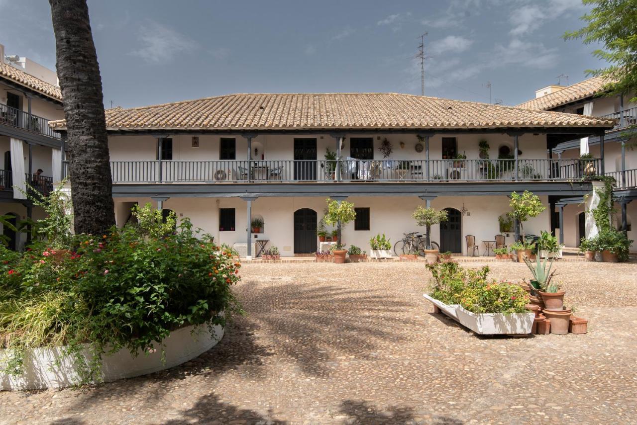 Andalusian Courtyard * Siviglia