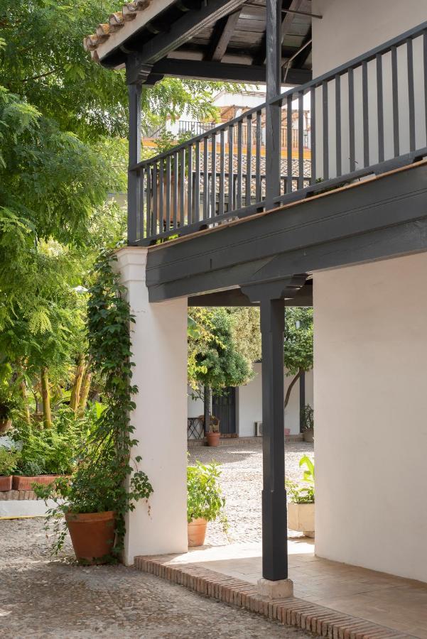 Andalusian Courtyard * Siviglia